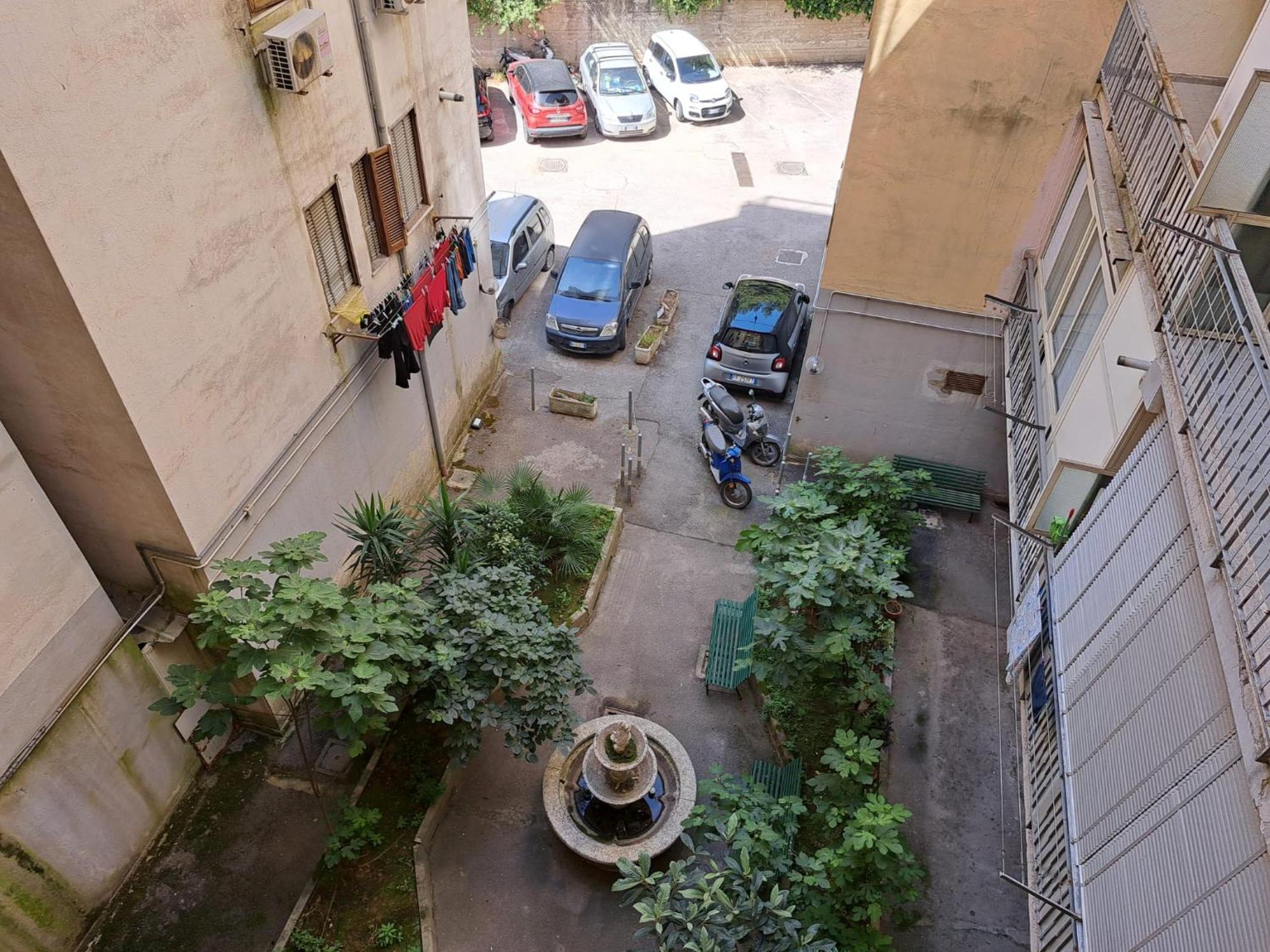 B&B Le Origini Naples Exterior photo