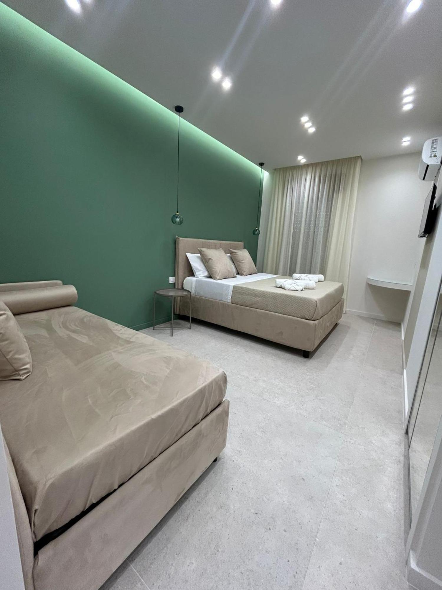 B&B Le Origini Naples Exterior photo